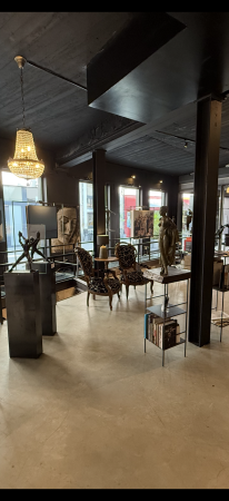 Thomas Gallery - Fine Arts